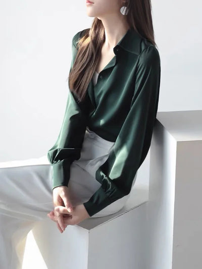 Amelia Loose-Fit Lapel Blouse