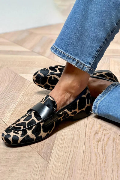 SOFIA | Loafers met dierenprint