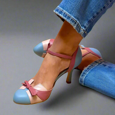 DALIA | Elegante pumps met bandje