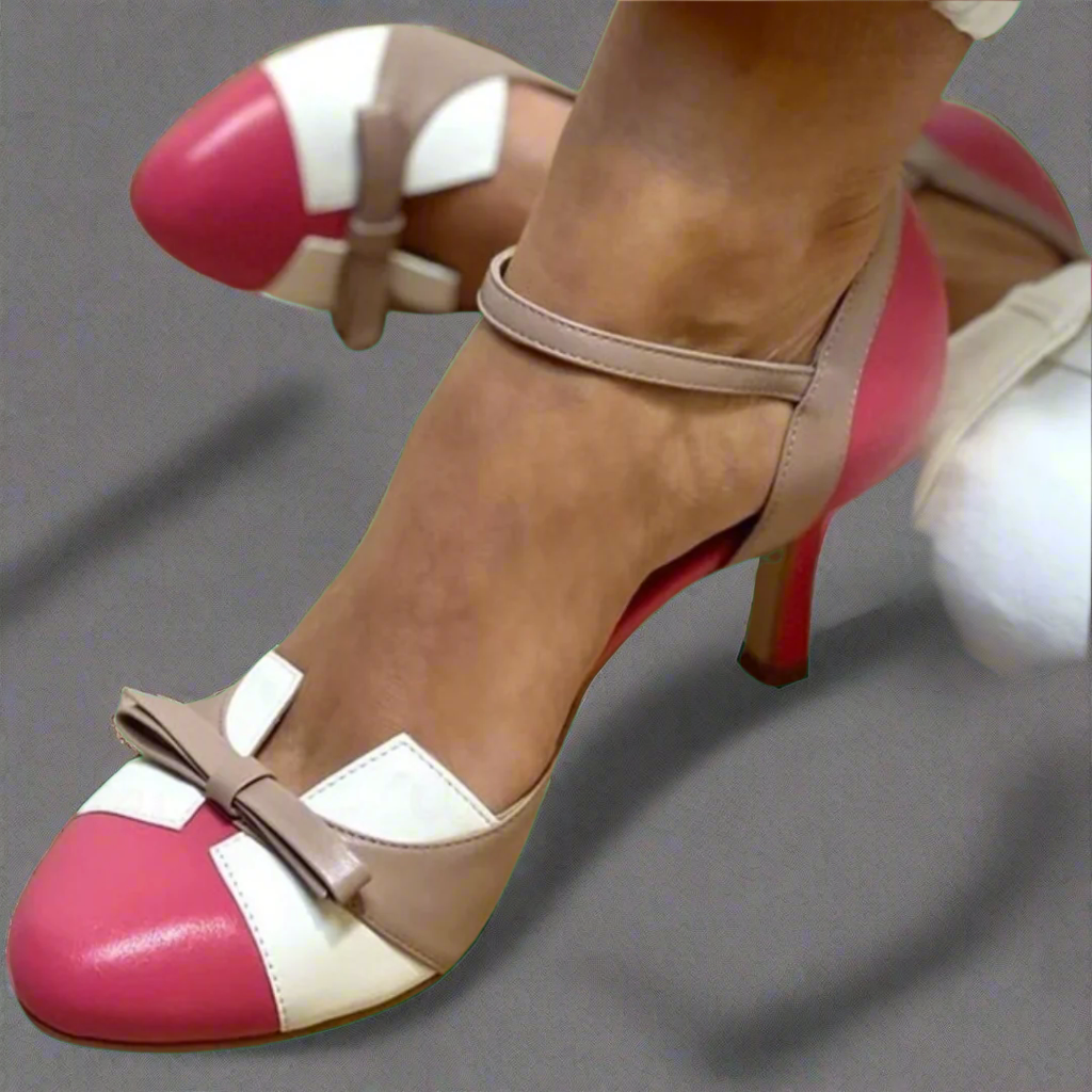 DALIA | Elegante pumps met bandje