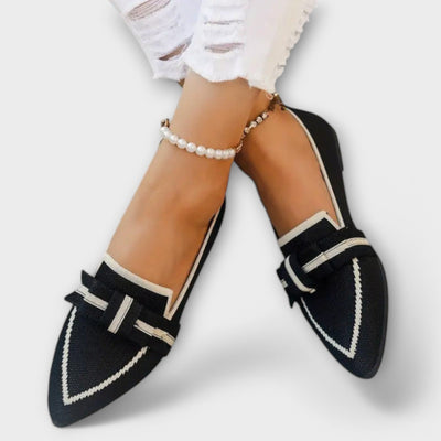 Women's Shoes with Knotted Design