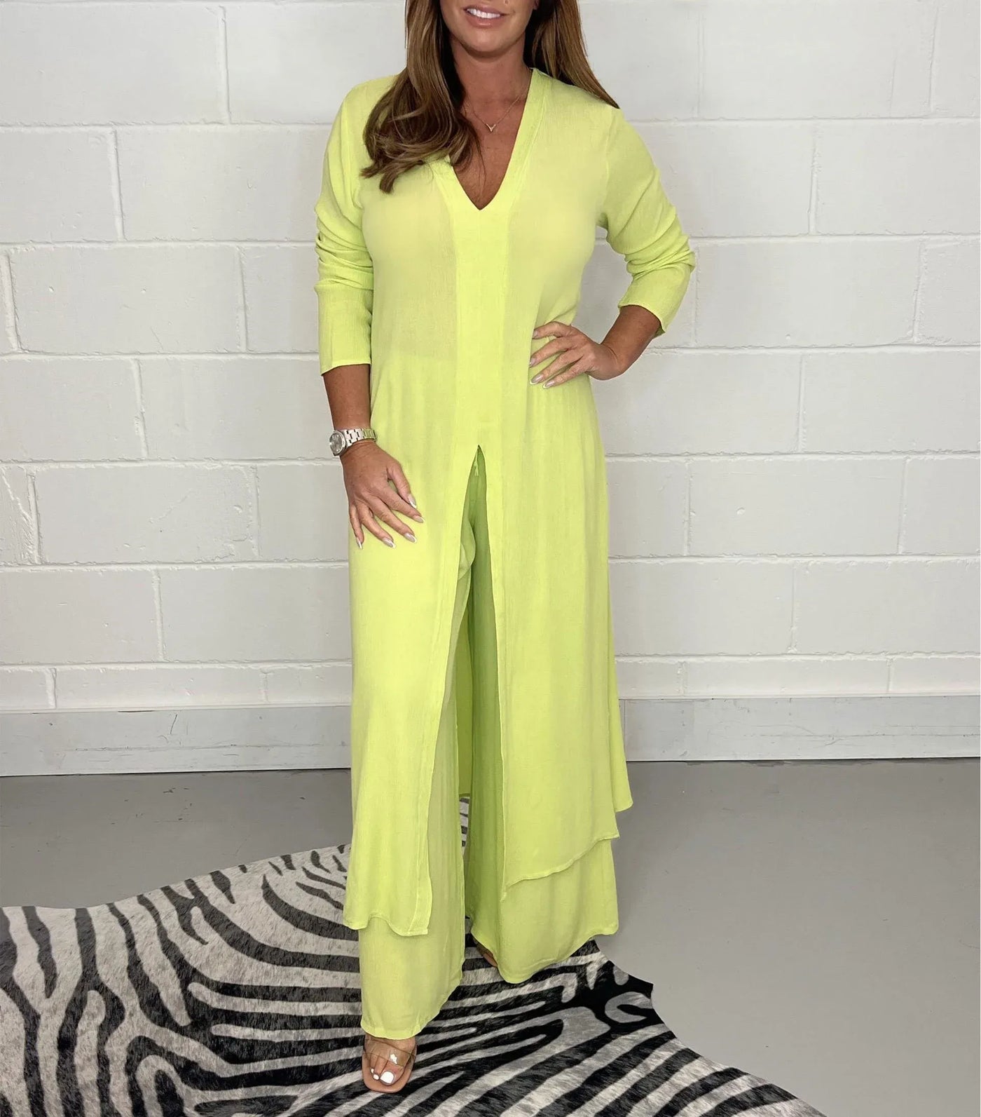 Capea - Light & Elegant Two-Piece Spring Set