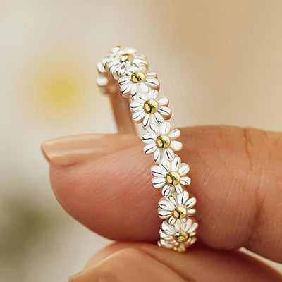 Verstelbare zilveren ring met handgeschilderde madeliefjes in emaille
