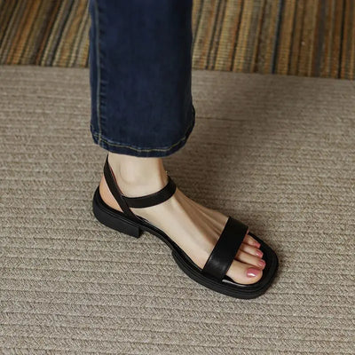 Luna | Leren Sandalen met Tijdloze Elegantie