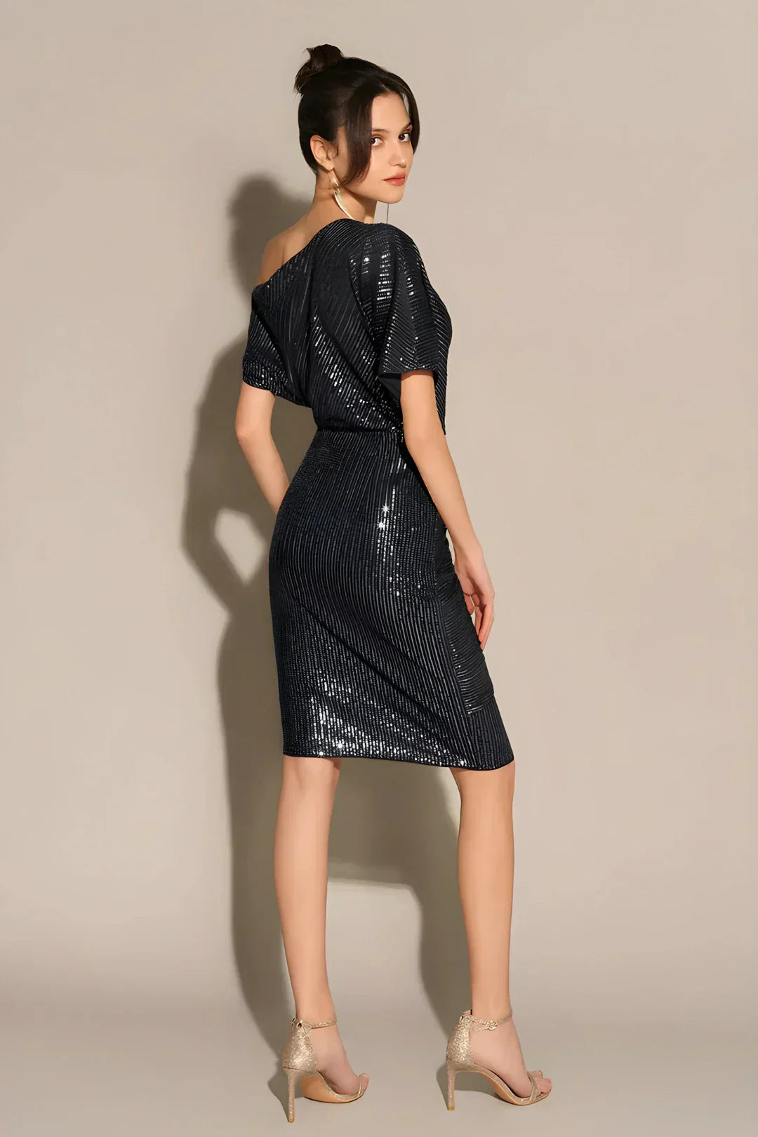 Lois - Dress with Sequins