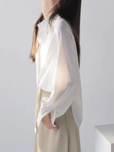 Amelia Loose-Fit Lapel Blouse