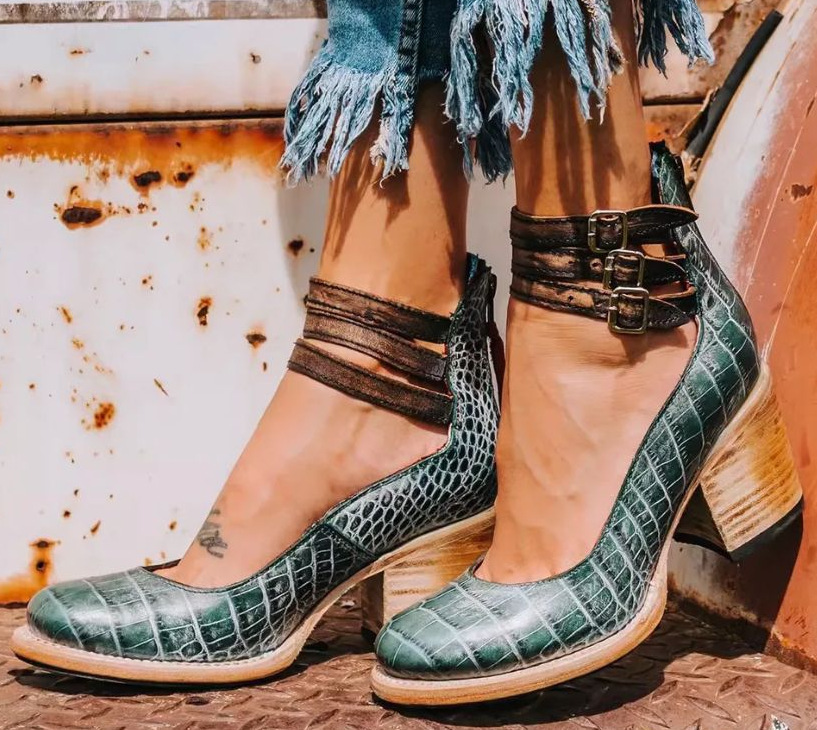 Gemma | Pumps met bandjes